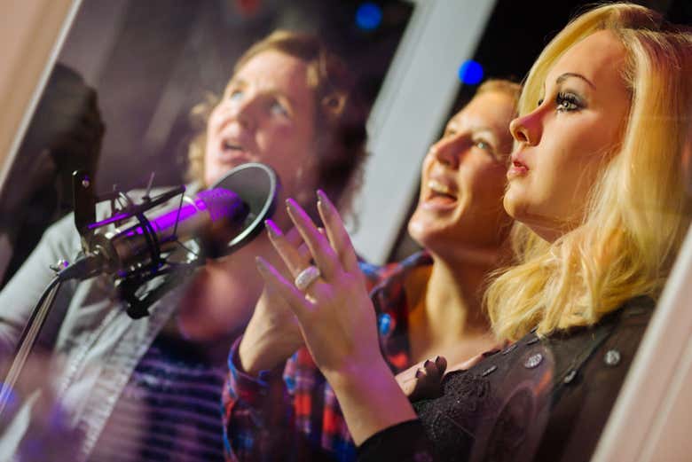 Adele al Madame Tussauds di Amsterdam