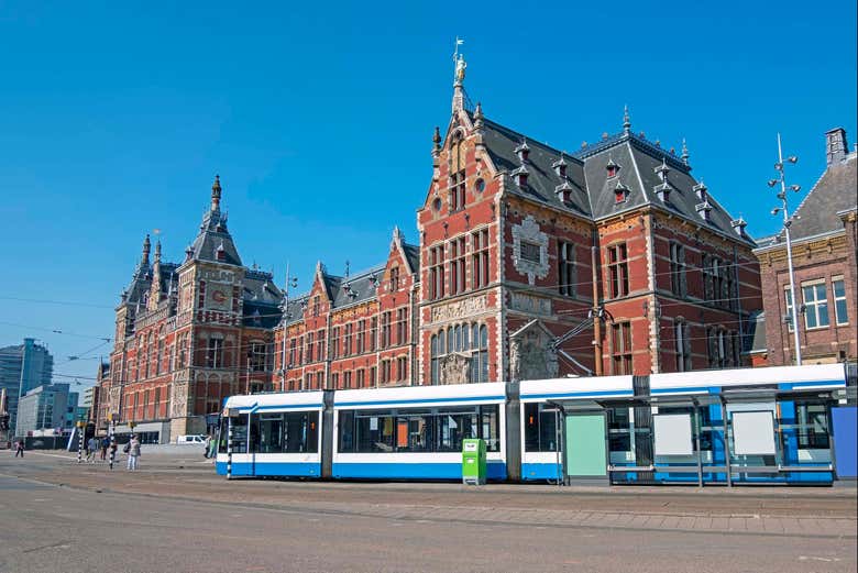 La Stazione Centrale di Amsterdam