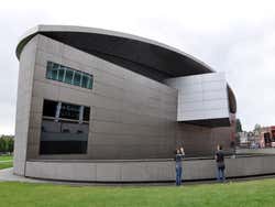 Edificio delle Esposizion del Museo Van Gogh