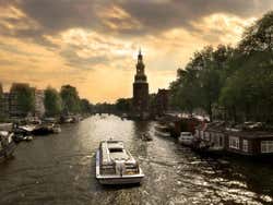 Giro in barca per i canali di Amsterdam