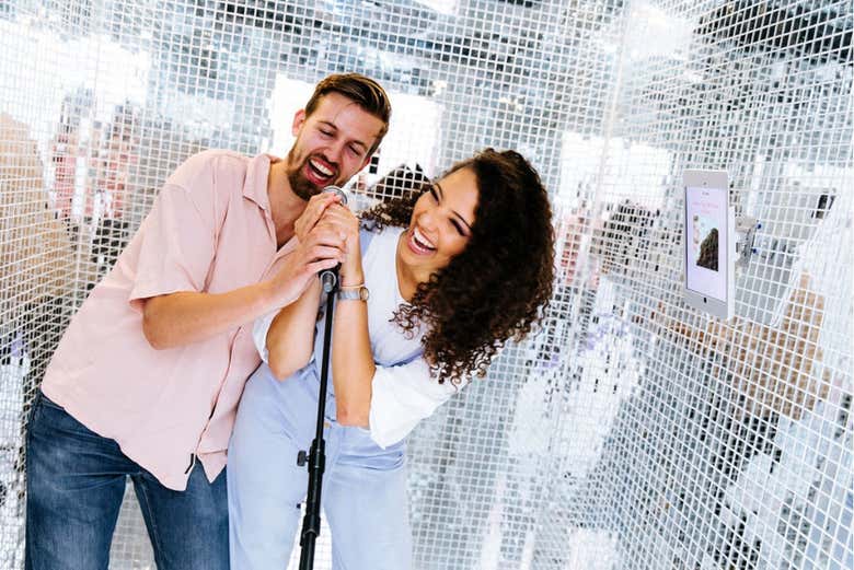Potrete cantare nelle cabine del karaoke
